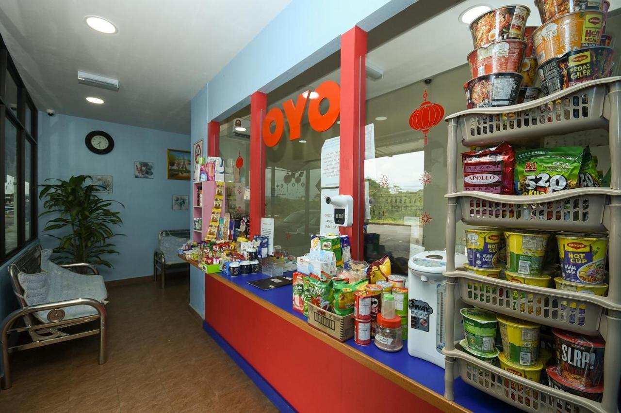 Oyo 90172 Goodwill Homestay Batu Niah Exterior photo
